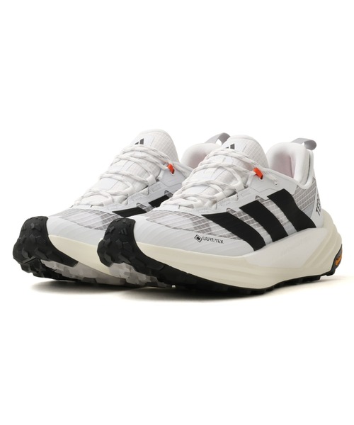 adidas(アディダス)の「adidas TERREX FREEHIKER 3 LOW GTX / アディダス テレックス フリーハイカー 3 ロー GTX(スニーカー・メンズ・ホワイト・25.5cm/26.0cm/26.5cm/27.0cm/27.5cm/28.0cm/28.5cm/29.0cm)」の2枚目の写真
