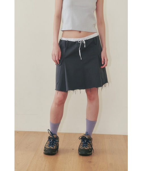 PLZPROJECT(プリーズプロジェクト)の「LAYERED CARGO SKIRT, CHARCOAL(スカート・レディース・その他・MEDIUM/SMALL)」の1枚目の写真