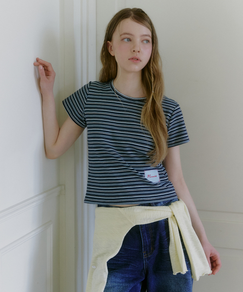 MICANE(ミケーネ)の「ラビンストライプミニマルTシャツ(Tシャツ/カットソー・レディース・ネイビー・SMALL/MEDIUM/LARGE/X-LARGE)」の2枚目の写真