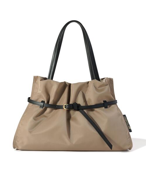 VIOLAd'ORO(ヴィオラドーロ)の「VIOLAd’ORO (ヴィオラドーロ) ナイロンギャザーBAG/BIANCA/Lサイズ/V-2294(トートバッグ・レディース・ベージュ/ブラック/チャコールグレー・F)」の3枚目の写真