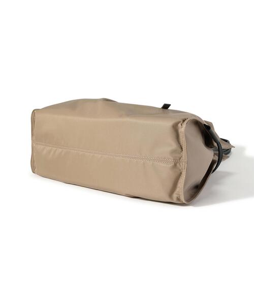 VIOLAd'ORO(ヴィオラドーロ)の「VIOLAd’ORO (ヴィオラドーロ) ナイロンギャザーBAG/BIANCA/Lサイズ/V-2294(トートバッグ・レディース・ベージュ/ブラック/チャコールグレー・F)」の10枚目の写真