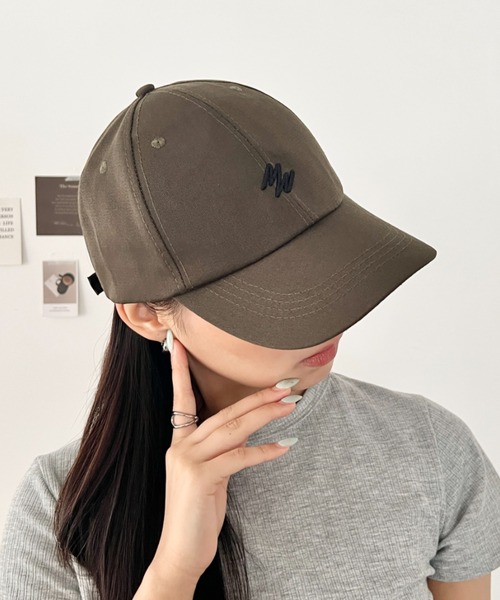wears（ウェアーズ）の「８色展開 フロントワンポイントロゴキャップ ベースボールキャップ（キャップ・レディース・ベージュ/グレー/グリーン/ブラック/ホワイト/アイボリー/レッド/ブラウン・FREE）」の7枚目の写真