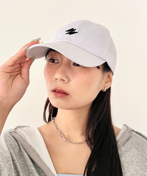 wears（ウェアーズ）の「８色展開 フロントワンポイントロゴキャップ ベースボールキャップ（キャップ・レディース・ベージュ/グレー/グリーン/ブラック/ホワイト/アイボリー/レッド/ブラウン・FREE）」の12枚目の写真