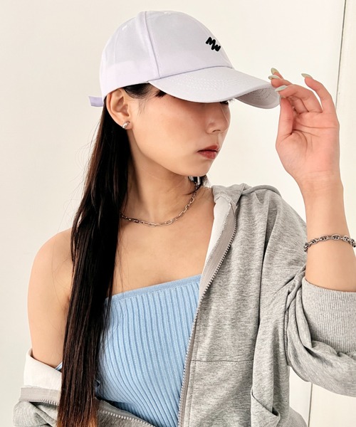 wears（ウェアーズ）の「８色展開 フロントワンポイントロゴキャップ ベースボールキャップ（キャップ・レディース・ベージュ/グレー/グリーン/ブラック/ホワイト/アイボリー/レッド/ブラウン・FREE）」の19枚目の写真