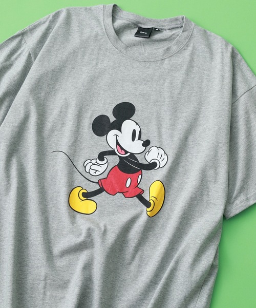 MICKEY MOUSE(ミッキーマウス)の「MICKEY MOUSE ミッキーBIG T 半袖(Tシャツ/カットソー・メンズ・チャコールグレー/ベージュ/ダークグリーン/ホワイト系その他/杢グレー/オフホワイト/ネイビー/チャコール・M/XL/L)」の4枚目の写真