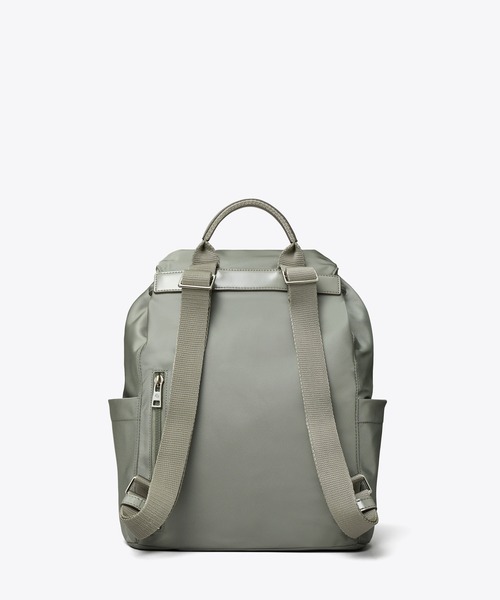 TORY BURCH(トリーバーチ)の「ヴァージニア バックパック(バックパック/リュック・レディース・ライトグレー・ONE SIZE)」の4枚目の写真