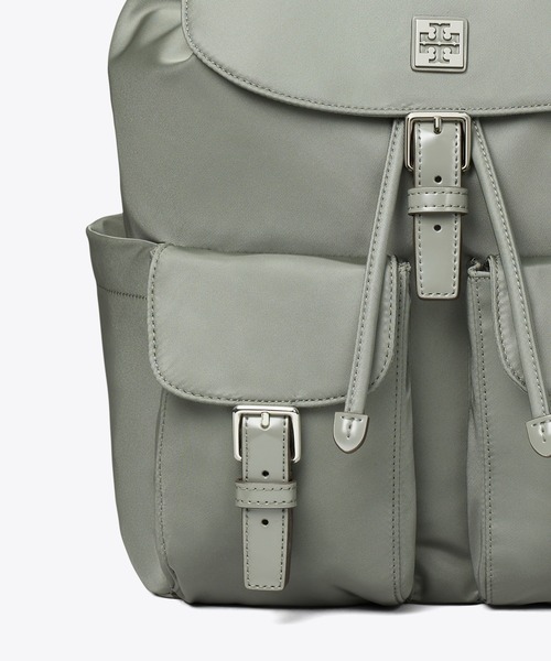TORY BURCH(トリーバーチ)の「ヴァージニア バックパック(バックパック/リュック・レディース・ライトグレー・ONE SIZE)」の5枚目の写真