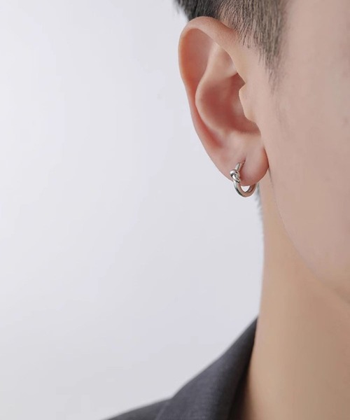 almo（アルモ）の「【456870】メンズノットフープピアス/ペア(RO)（ピアス（両耳用）・メンズ・シルバー/ゴールド・FREE）」の7枚目の写真