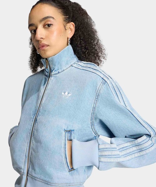 adidas(アディダス)の「ファイヤーバード デニム トラックトップ / ジャージ / アディダスオリジナルス adidas Originals(デニムジャケット・レディース・ブルー・MEDIUM/LARGE/SMALL/X-LARGE/X-SMALL)」の4枚目の写真
