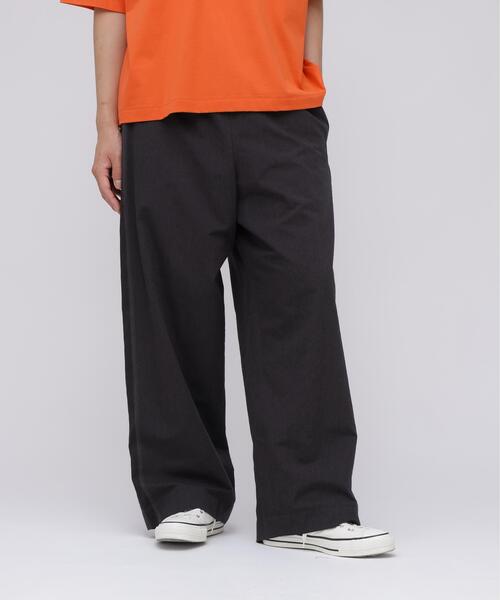 YLEVE（イレーヴ）の「YLEVE / DOBBY STRIPE CHAMBRAY EASY TROUSERS（その他パンツ・メンズ・グレー/ホワイト・5/3/4）」の12枚目の写真