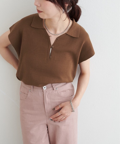 LARUTA（ラルータ）の「【LARUTA】ボタン付きスキッパープルオーバー（ニット/セーター・レディース・オフホワイト/ブラウン/ネイビー・FREE）」の8枚目の写真