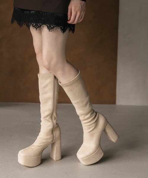 EVOL(イーボル)の「【XS-Lサイズ展開・美脚効果あり】12cmストームソフトストレッチロングブーツ JB4096(ブーツ・レディース・ブラック/ベージュ・S/M/L/XS)」の2枚目の写真