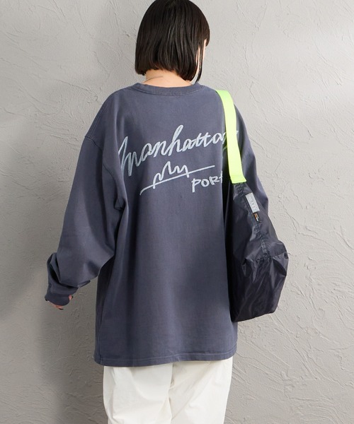 Manhattan Portage（マンハッタンポーテージ）の「[MANHATTAN PORTAGE/マンハッタンポーテージ] 別注 ピグメント染め 手描き風ロゴ刺繍ロングスリーブTシャツ（Tシャツ/カットソー・レディース・チャコール/グレー/アイボリー・XL/M/L/S）」の15枚目の写真