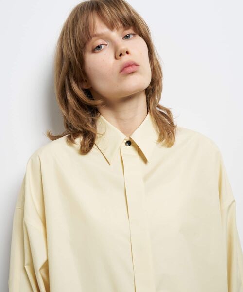 LANVIN en Bleu(ランバンオンブルー)の「クリスピータフタドルマンフォルムシャツ(シャツ/ブラウス・レディース・イエロー・38)」の9枚目の写真