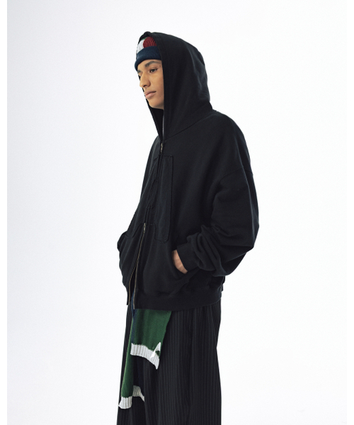 ANGLAN(アングラン)の「Big Applique Hood Zip-Up - Black(パーカー・メンズ・その他・2/1)」の6枚目の写真