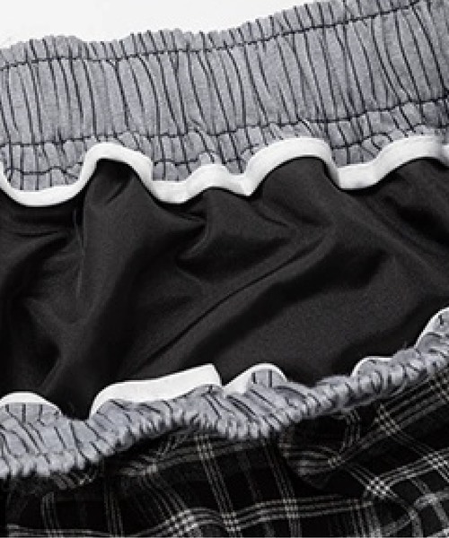 les fees love filles(レフェラブフィユ)の「Patchwork Check Tiered Ruffle Long Skirt(スカート・レディース・ブラック・LARGE/MEDIUM/SMALL)」の4枚目の写真
