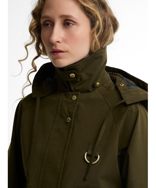 Barbour(バブアー)の「Terrington シャワープルーフジャケット(レディース)(ブルゾン・レディース・ネイビー/ベージュ/オリーブ・8/10)」の13枚目の写真