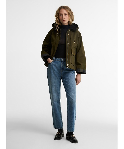 Barbour(バブアー)の「Terrington シャワープルーフジャケット(レディース)(ブルゾン・レディース・ネイビー/ベージュ/オリーブ・8/10)」の10枚目の写真