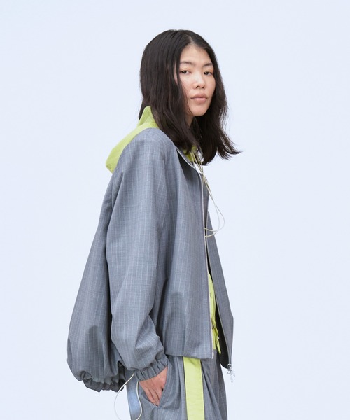 THINGS THAT MATTER（シングス ザット マター）の「HOOD LAYERED BLOUSON / フードレイヤードブルゾン（ブルゾン・レディース・グレー/ネイビー・FREE）」の6枚目の写真
