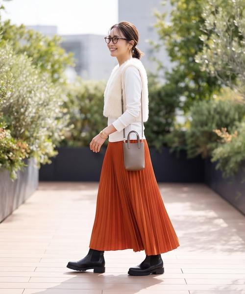 STYLE DELI(スタイルデリ)の「【なめらかゴムウエスト】ジョーゼット生地プリーツスカート(スカート・レディース・オレンジ/ブラック/ホワイト/ブラウン系その他・01/02)」の21枚目の写真