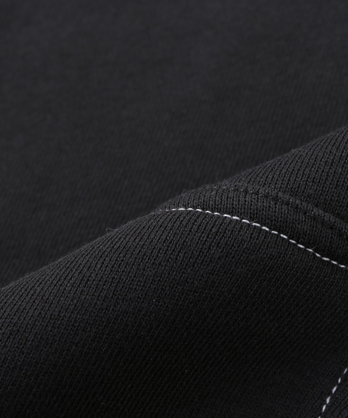 ERL(イーアールエル)の「ERL / イーアールエル UNISEX MONEY HOODIE KNIT(ニット/セーター・メンズ・ブラック・MEDIUM/SMALL)」の2枚目の写真