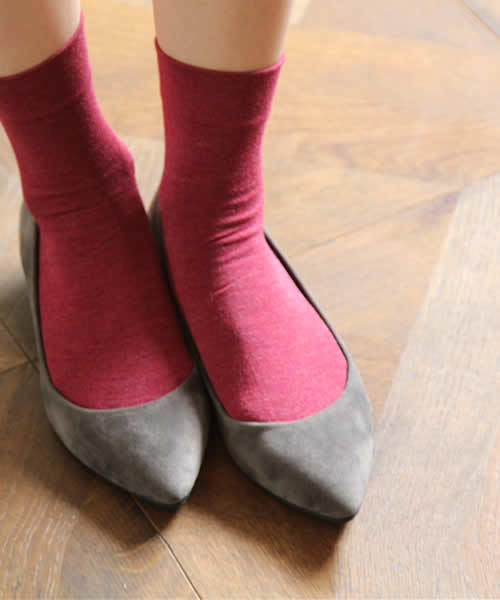 SESTO（セスト）の「ポインテッドトゥローヒールパンプス（パンプス・レディース・ピンク系その他/ブルー系その他/パイソン/グレー/グレー系その他/ブラック系その他/グレー系その他2/ネイビー/ピンク/レッド系その他/レオパード/ブラック・3L/M/S/SS/L/LL）」の4枚目の写真