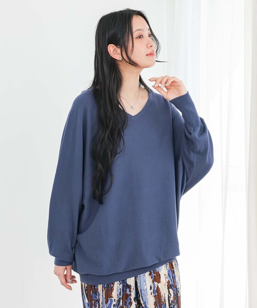osharewalker(オシャレウォーカー)の「ドルマンVネック綿ニット(ニット/セーター・レディース・アイボリー/ブラック/カーキ/ネイビー/ロイヤルブルー/レッド/グリーン/チャコールグレー/ターメリック/マジェンタ/ベージュ/グレー系その他/ブルー系その他/ワインレッド/ダークブルー/杢グレー/コーラルピンク/テラコッタ/ブラウン/イエロー/ラベンダー/グレイッシュブルー/ベージュ系・FREE)」の16枚目の写真