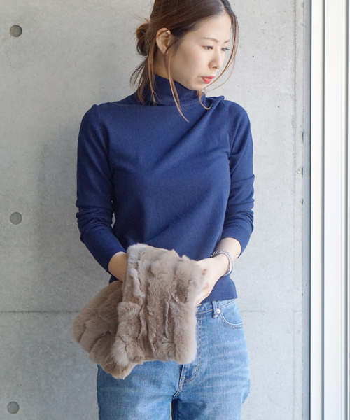 laboratory work(ラボラトリーワーク)の「ウォッシャブルレーヨンウールタートル(ニット/セーター・レディース・ブラック/ネイビー/グレー/キャメル/レッド・MEDIUM)」の4枚目の写真