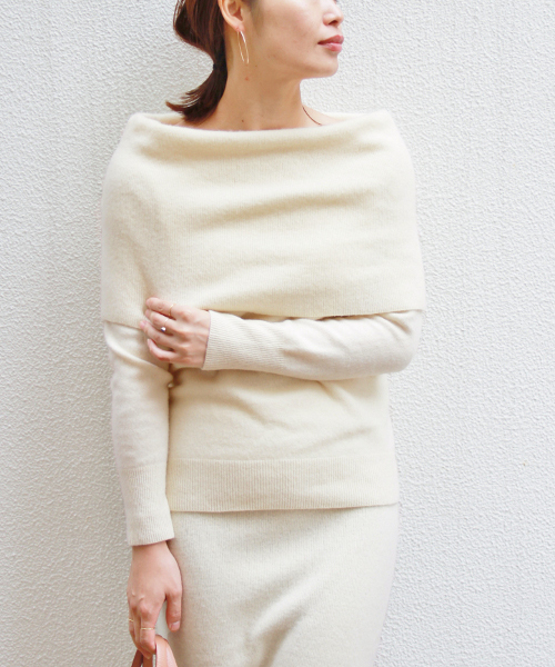 FIGARO Paris（フィガロパリ）の「ジーロンラム オフショルプルオーバー◆（ニット/セーター・レディース・アイボリー/グレー・FREE）」の2枚目の写真