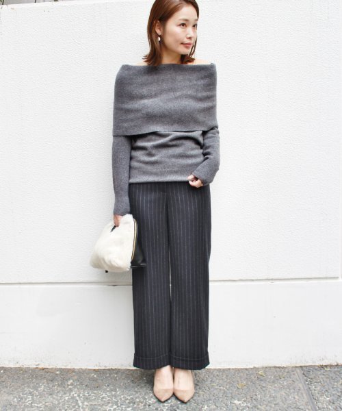 FIGARO Paris（フィガロパリ）の「ジーロンラム オフショルプルオーバー◆（ニット/セーター・レディース・アイボリー/グレー・FREE）」の4枚目の写真