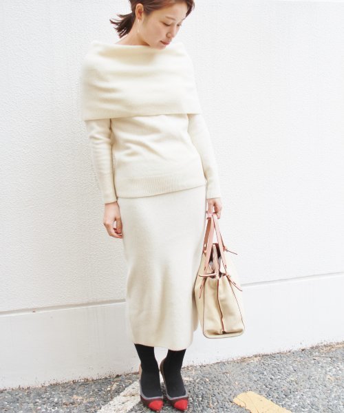 FIGARO Paris（フィガロパリ）の「ジーロンラム オフショルプルオーバー◆（ニット/セーター・レディース・アイボリー/グレー・FREE）」の17枚目の写真