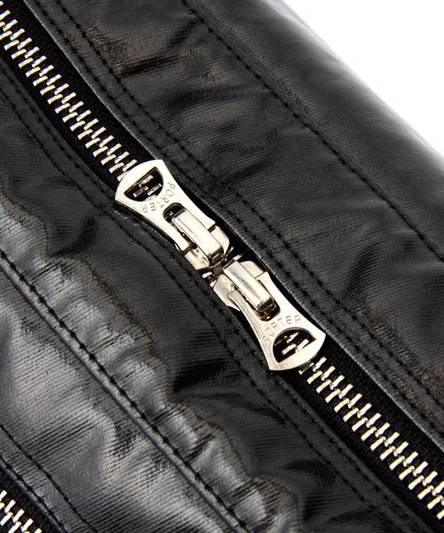 PORTER（ポーター）の「PORTER SHINE SHOULDER BAG MEDIUM <B印 YOSHIDA SELECT>（ショルダーバッグ・メンズ・ブラウン・ONE SIZE）」の15枚目の写真