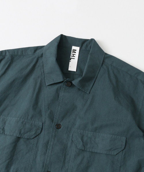 MHL.（エムエイチエル）の「【TVドラマ着用】MHL.×UR  別注C/L POPLIN SHT（シャツ/ブラウス・メンズ・ブルー/カーキ・MEDIUM/LARGE）」の10枚目の写真