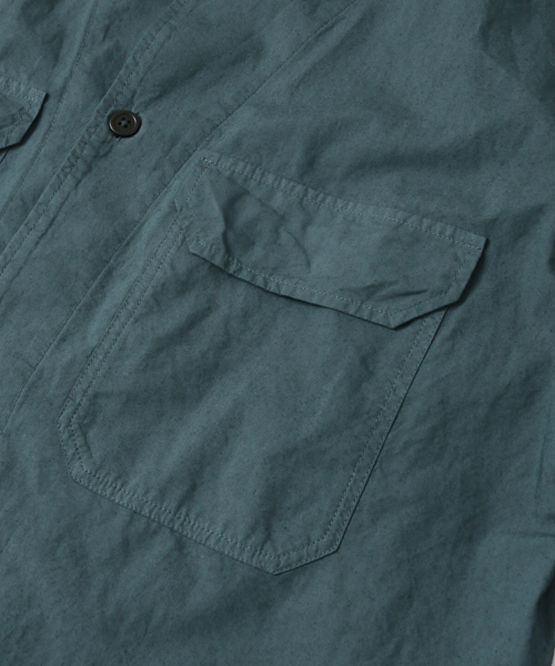 MHL.（エムエイチエル）の「【TVドラマ着用】MHL.×UR  別注C/L POPLIN SHT（シャツ/ブラウス・メンズ・ブルー/カーキ・MEDIUM/LARGE）」の14枚目の写真