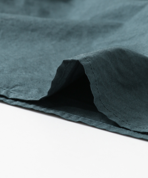 MHL.（エムエイチエル）の「【TVドラマ着用】MHL.×UR  別注C/L POPLIN SHT（シャツ/ブラウス・メンズ・ブルー/カーキ・MEDIUM/LARGE）」の17枚目の写真