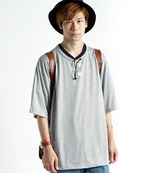 MONO-MART（モノマート）の「ビッグシルエットドロップショルダー ビッグシルエット とろみカットソー（Tシャツ/カットソー・メンズ・ホワイト/レッド/ブラック/ベージュ/ネイビー/グレー/ブルーグリーン/スモークピンク/ピンク/グレー系その他/オリーブ/チャコール/ベージュ系その他/レッド系その他/ホワイト系その他/ブラック系その他/ターコイズブルー/グレー系その他2/ブルー系その他/ピンク系その他/ベージュ系その他3/グレー系その他3/ブラック系その他2/ホワイト系その他2/ブラウン系その他/パープル系その他/ライトブルー/イエロー/サックスブルー/オレンジ/ブラウン/グリーン/ブラック系その他3/オフホワイト/ダークネイビー・FREE/フリー/ONE SIZE）」の12枚目の写真