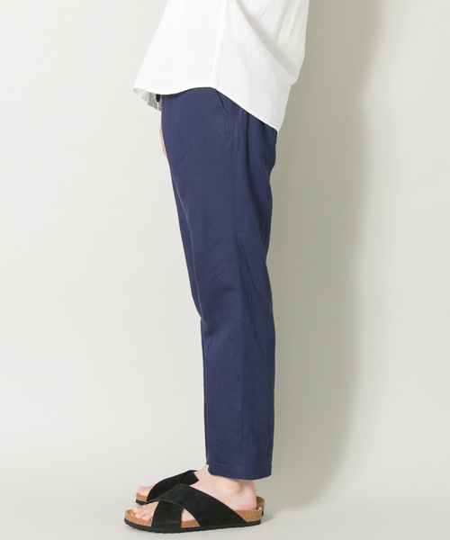 URBAN RESEARCH(アーバンリサーチ)の「UR C/L ANKLE EASY TROUSER(その他パンツ・メンズ・カーキ/ブラック/ネイビー/グレー・LARGE/MEDIUM)」の21枚目の写真