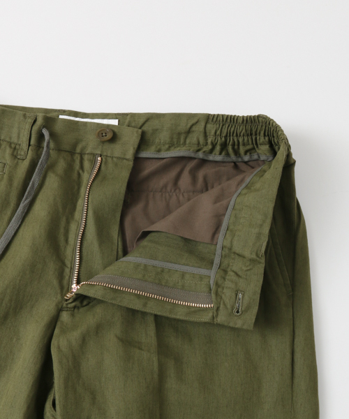 URBAN RESEARCH(アーバンリサーチ)の「UR C/L ANKLE EASY TROUSER(その他パンツ・メンズ・カーキ/ブラック/ネイビー/グレー・LARGE/MEDIUM)」の10枚目の写真