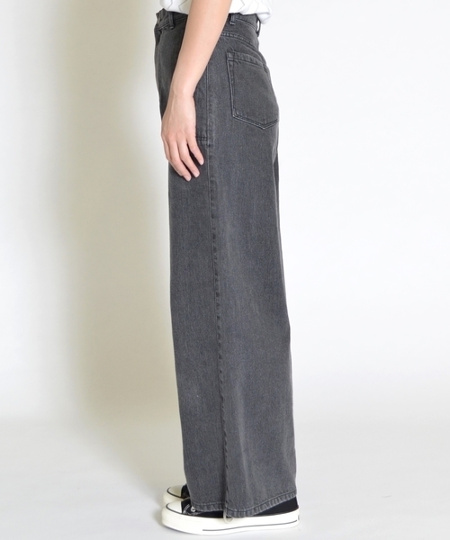 liflattie ships（リフラティ シップス）の「liflattie ships:ブラック デニム ワイドパンツ ◇（デニムパンツ・レディース・ブラック・MEDIUM/SMALL/LARGE）」の5枚目の写真