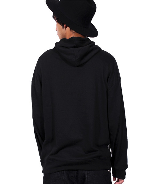 ８(eight)（エイト）の「切替 プルオーバー パーカー スウェット（パーカー・メンズ・ブラック/ホワイト・LARGE/MEDIUM）」の6枚目の写真