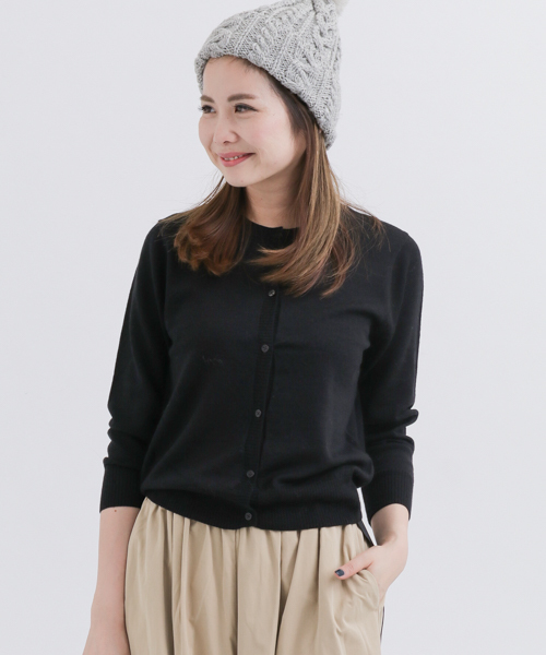 URBAN RESEARCH Sonny Label（アーバンリサーチサニーレーベル）の「ウォッシャブルウールクルーネックカーディガン（カーディガン/ボレロ・レディース・ブラック/ブラウン/グレー/オフホワイト・FREE）」の3枚目の写真