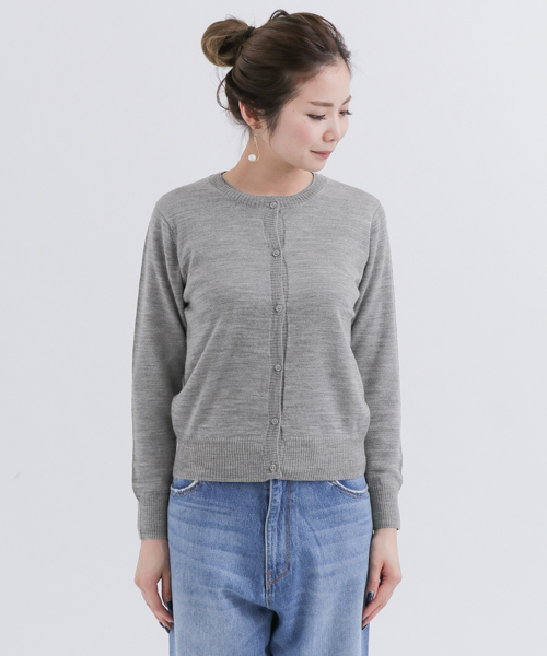 URBAN RESEARCH Sonny Label（アーバンリサーチサニーレーベル）の「ウォッシャブルウールクルーネックカーディガン（カーディガン/ボレロ・レディース・ブラック/ブラウン/グレー/オフホワイト・FREE）」の20枚目の写真