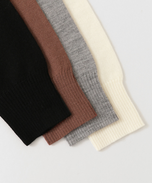 URBAN RESEARCH Sonny Label（アーバンリサーチサニーレーベル）の「ウォッシャブルウールクルーネックカーディガン（カーディガン/ボレロ・レディース・ブラック/ブラウン/グレー/オフホワイト・FREE）」の12枚目の写真