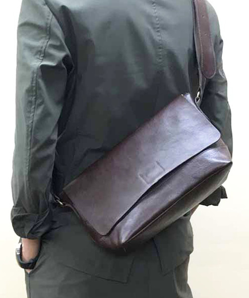 BICASH（ビカーシ）の「【BICASH/ビカーシ】レザーショルダーバッグ/#B827（ショルダーバッグ・メンズ・ブラック/ダークブラウン/ブラウン・FREE）」の15枚目の写真