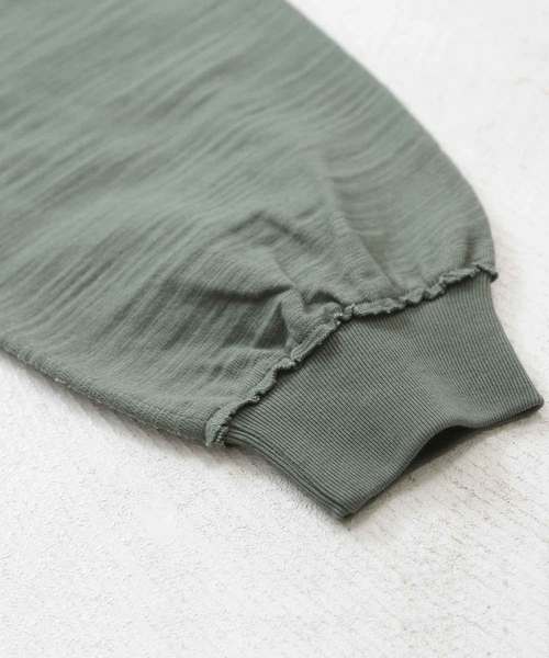 CUBE SUGAR（キューブシュガー）の「スラブ天竺パフスリーブビッグクルー（Tシャツ/カットソー・レディース・ホワイト/ベージュ/ネイビー/カーキ・M）」の11枚目の写真