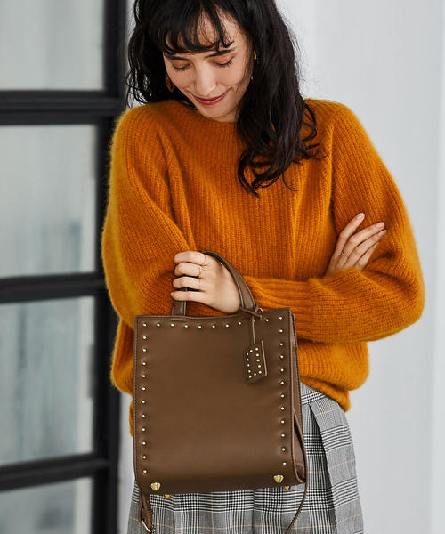 green label relaxing(グリーンレーベルリラクシング)の「KFC スクエア STUDS 2WAY バッグ ◆(ショルダーバッグ・レディース・ブラック/モカ・FREE)」の1枚目の写真