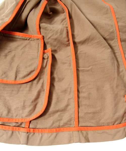 BEAMS PLUS（ビームスプラス）の「□dip / コットンストレッチ 3ボタンジャケット（テーラードジャケット・メンズ・ベージュ/ネイビー・SMALL/MEDIUM/LARGE）」の11枚目の写真