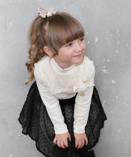 Rora（ローラ）の「ミオ 長袖カットソー (リボンブローチセット)（Tシャツ/カットソー・キッズ・オフホワイト・90cm/110cm/100cm/120cm/130cm/140cm）」の7枚目の写真