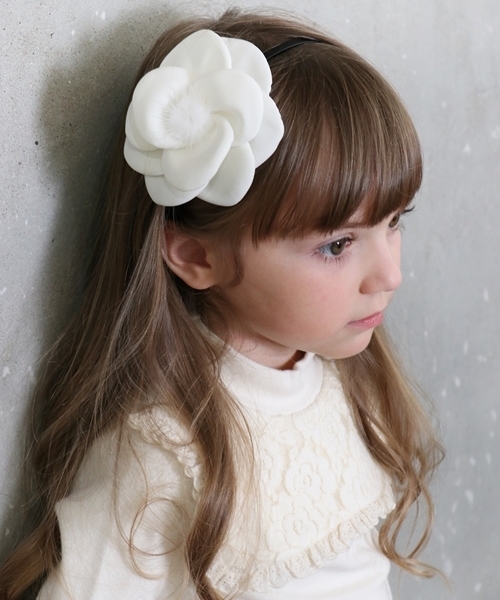 Rora（ローラ）の「ミオ 長袖カットソー (リボンブローチセット)（Tシャツ/カットソー・キッズ・オフホワイト・90cm/110cm/100cm/120cm/130cm/140cm）」の12枚目の写真
