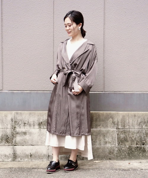 ottilie(オティーリエ)の「【HERENCIA】キュプラドルマンコート(その他アウター・レディース・ブラック/パープル/グレー/イエロー・FREE)」の3枚目の写真